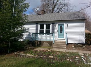 26178 W Cooney Island Rd, Ingleside, IL 60041