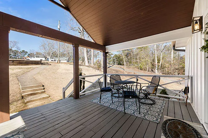4035 Lacey Dr — Photo 44
