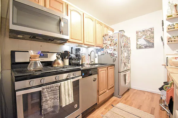 Rented by Highline Residential | media 9