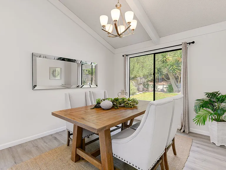 3408 Viewpoint Way — Photo 9