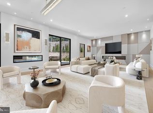 4509 Foxhall Cres NW, Washington, DC 20007