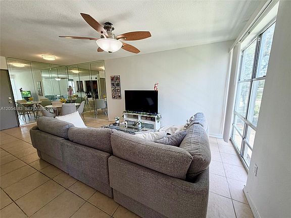 3rd image of 200 177th Dr APT 319