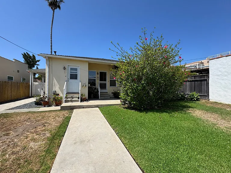 823 23rd St — Photo 14
