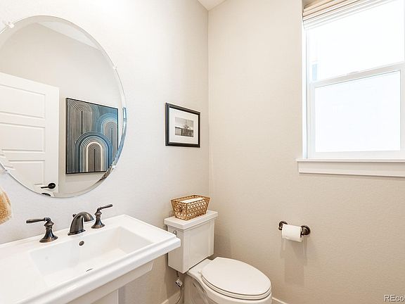 4th image of 52 Simmental Loop