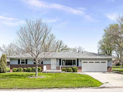610 Rayjon Dr, Oreana, IL, 62554