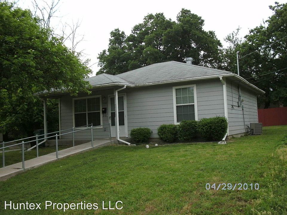 2nd image of 1101 Jones St