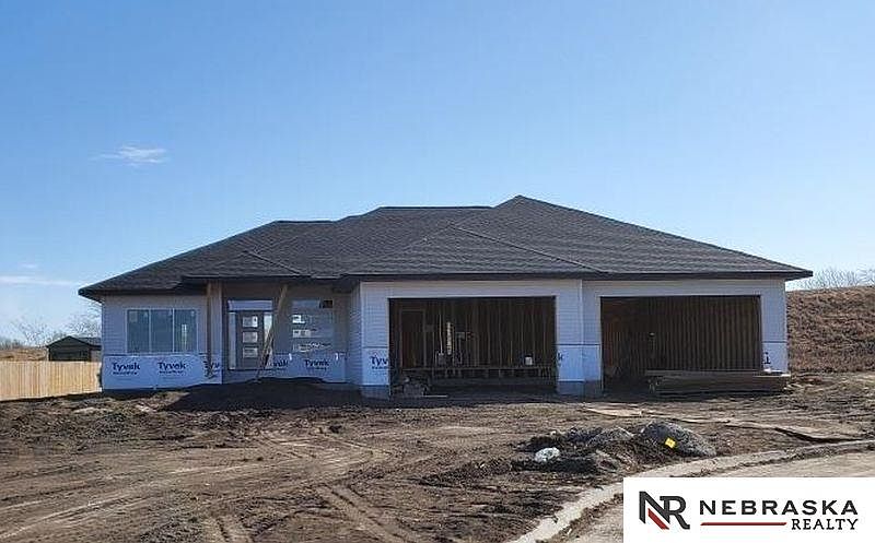 2nd image of 9532 Cavalier St