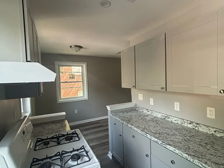 8306 Roanoke Ave #1 — Photo 10