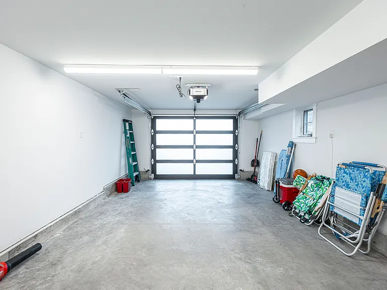One Car Garage