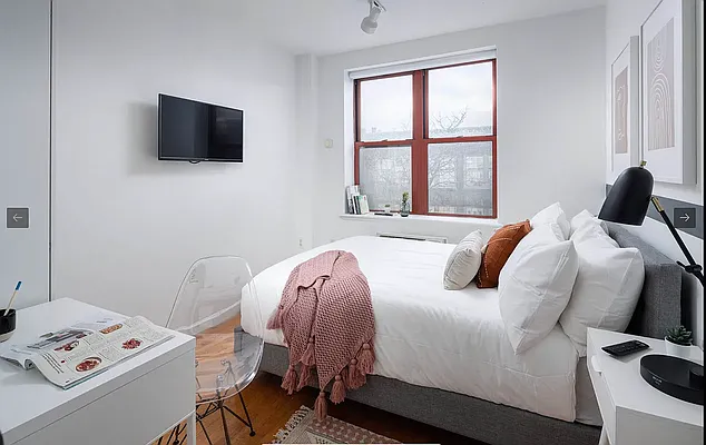 Rented by The Downtown LLC | media 21