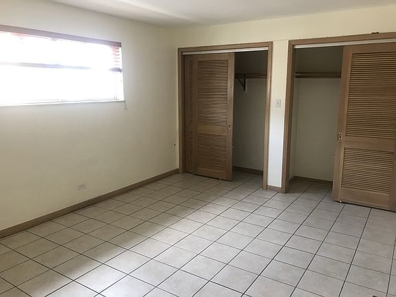5th image of 1425 W Touhy Ave APT 205