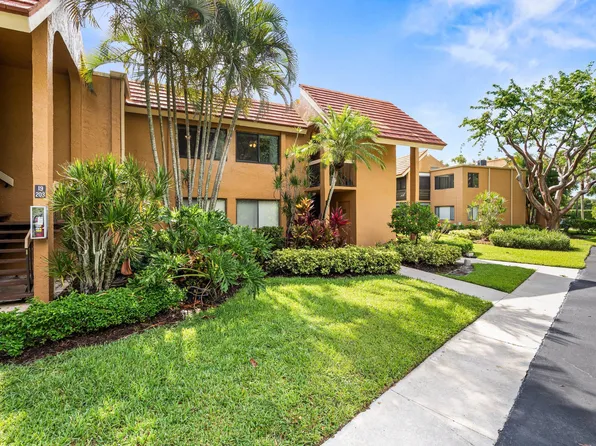 11262 Green Lake Drive #204, Boynton Beach, FL 33437