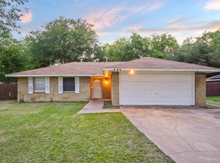219 Evelyn St, Desoto, TX 75115