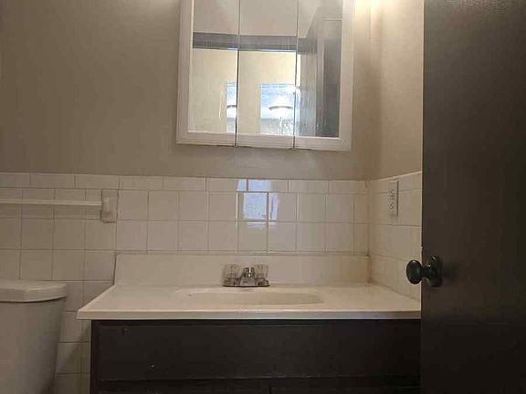 4th image of 1865 Magnolia Ave E #102
