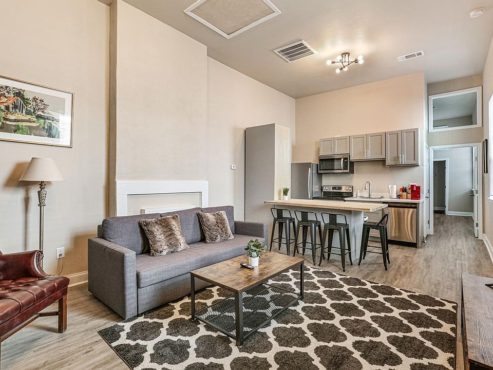 1st image of 1812 2nd St #2