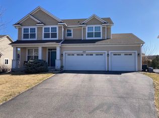 1957 Foothill Trl, Shakopee, MN 55379