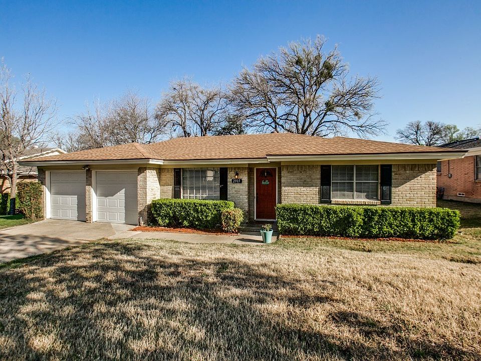 1st image of 2905 Briarwood Dr