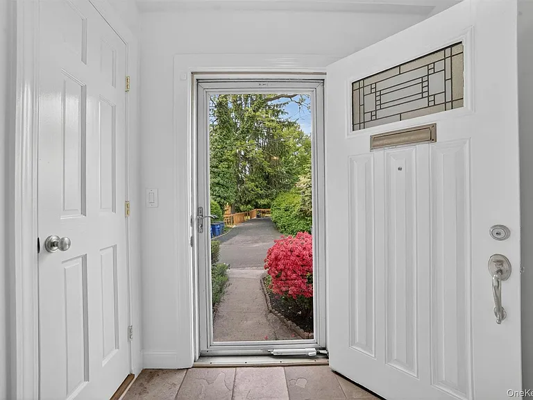 163 Saint Nicholas Ave — Photo 2