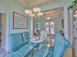 918 Island Club Sq, Vero Beach, FL 32963