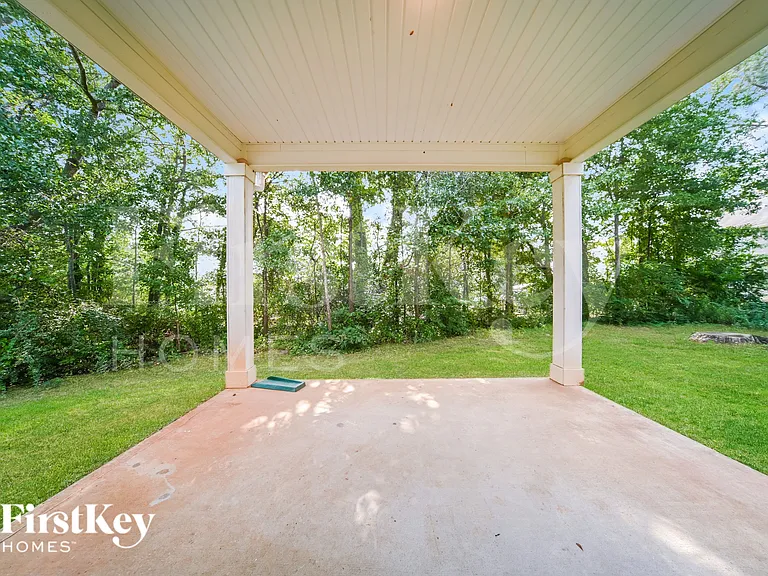8 E Newnan Rd #A — Photo 14