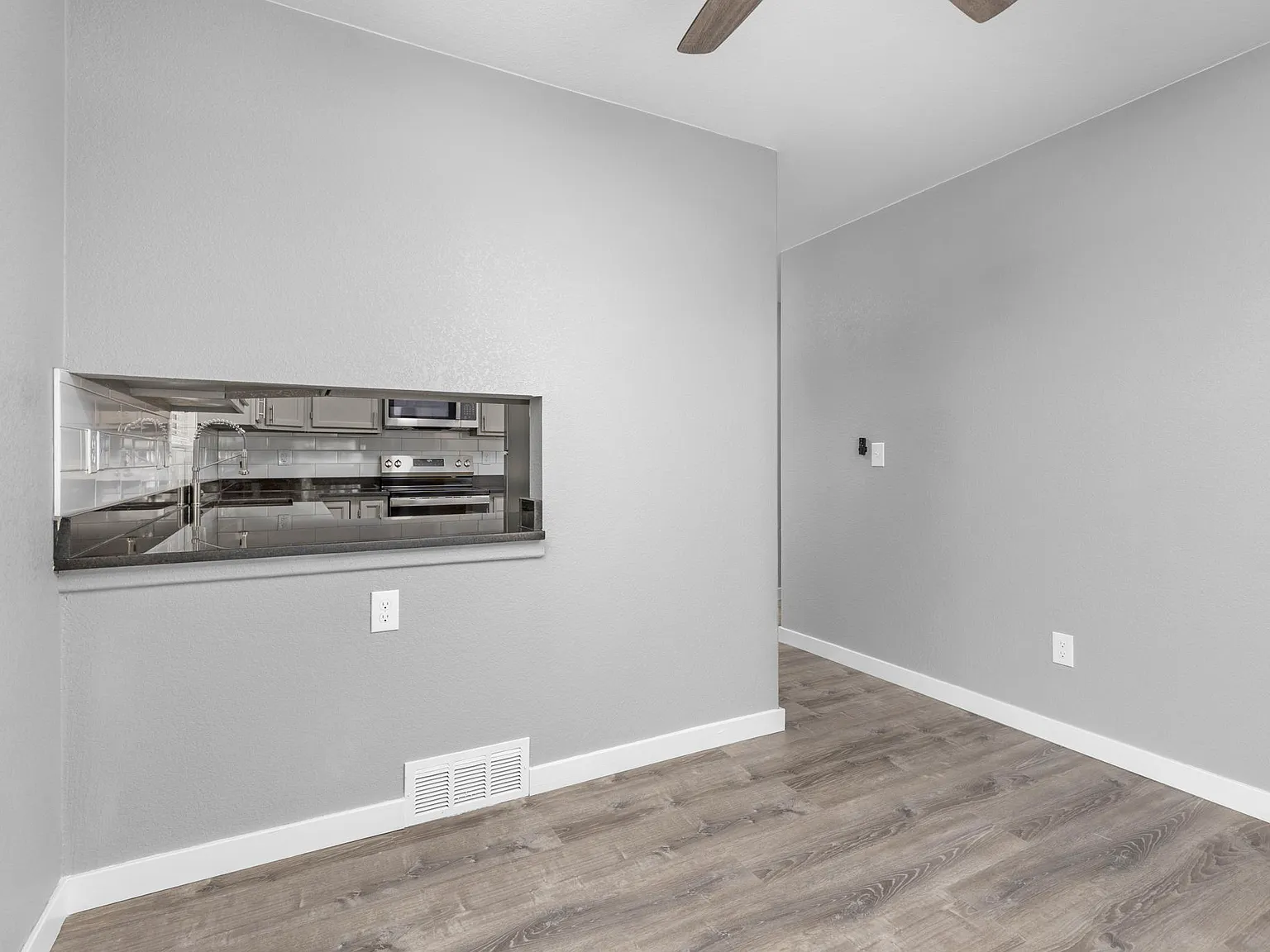 4 bed, 1494 sqft, $2,399 — Photo 4