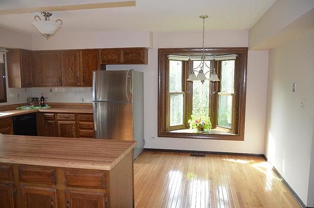 1st image of 4325 Lombardy Ln