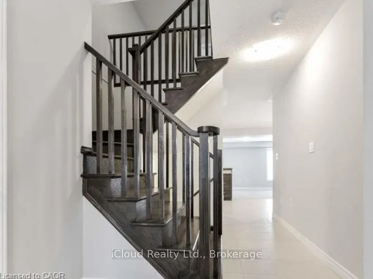 66 Cittadella Blvd — Photo 3