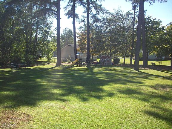 0.5 acres, looks like a golf course!