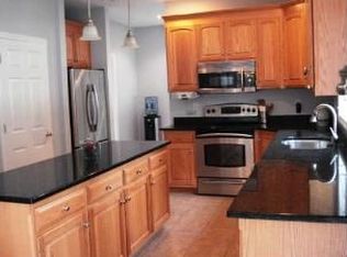 33 Meadowbrook Rd, Franklin, MA 02038