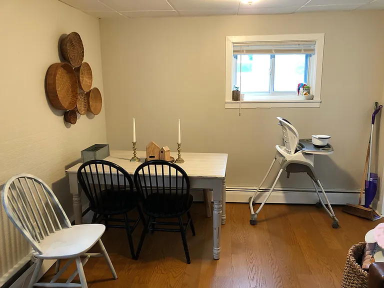 556 Saint John St #4 — Photo 15