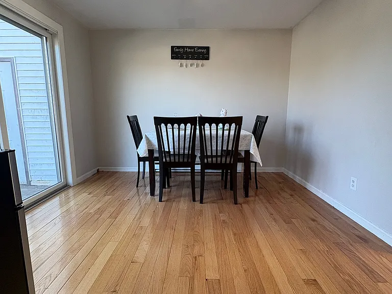 87 Westfield Dr — Photo 5