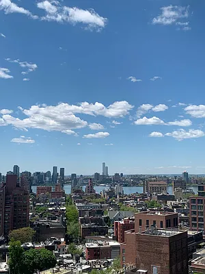 Sold by Engel & Völkers New York City | media 14