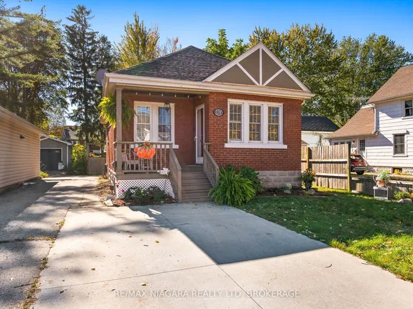 128 Adelaide St, Pt Colborne, ON L3K 2W6