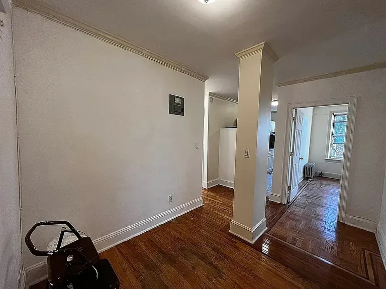 28-46 34th St #4B — Photo 4