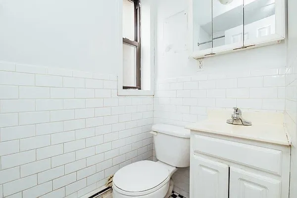 Rented by Nooklyn NYC LLC | media 24