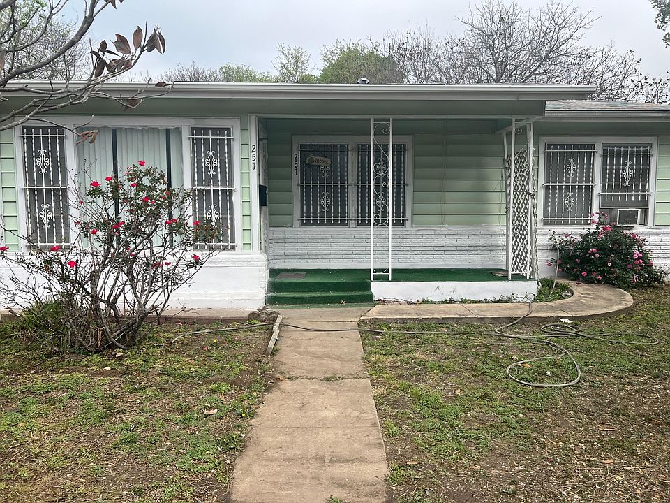 1st image of 251 Maurine Dr