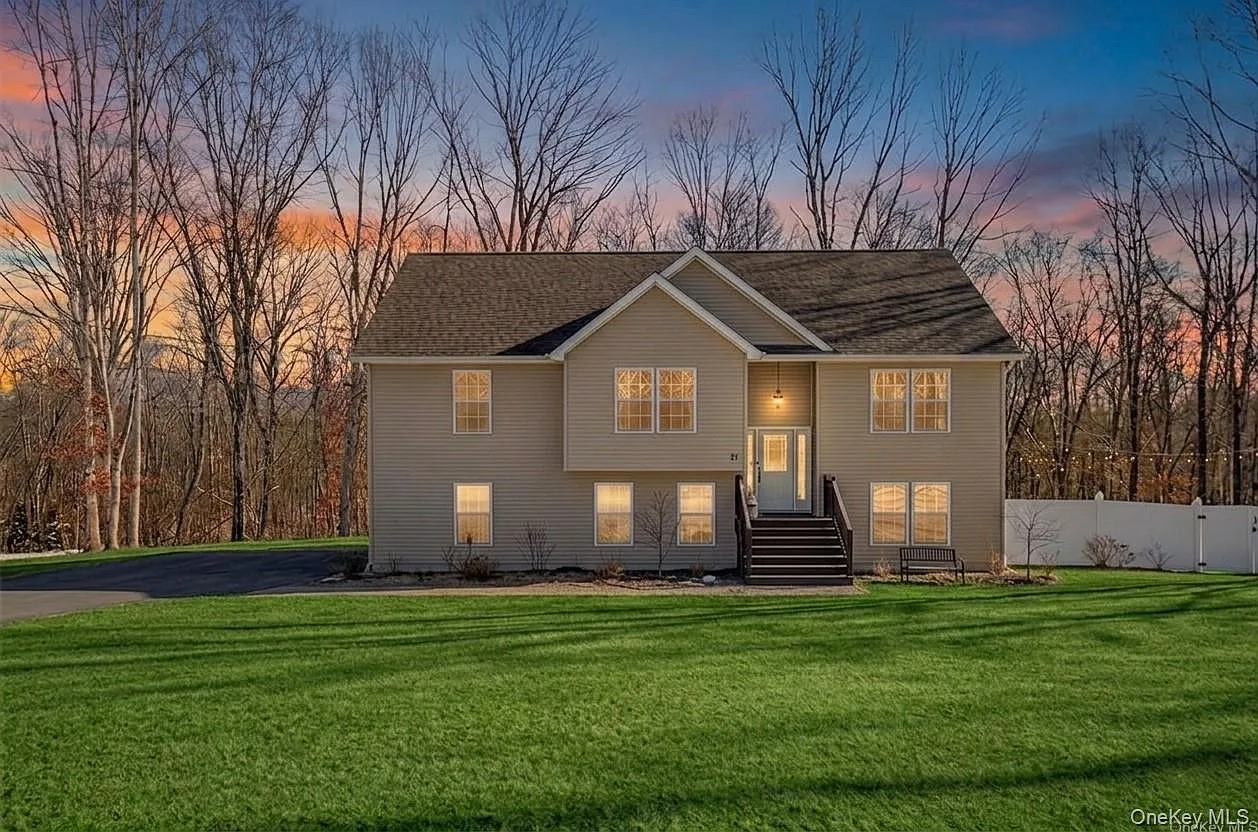 31 Greenshire Way photo 1