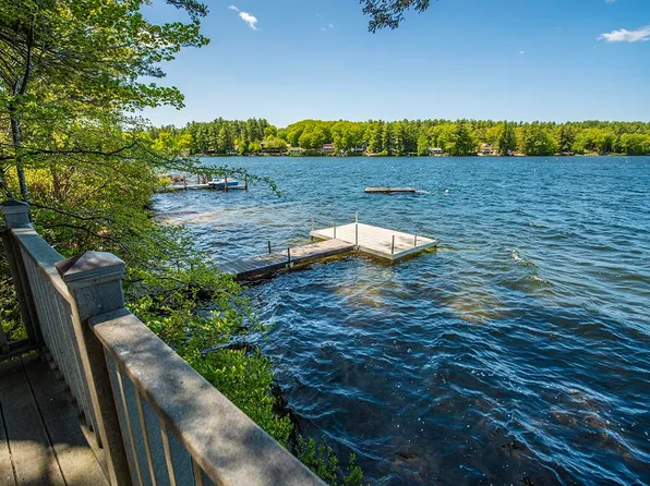 12 Sunset Lane, Deerfield, NH 03037