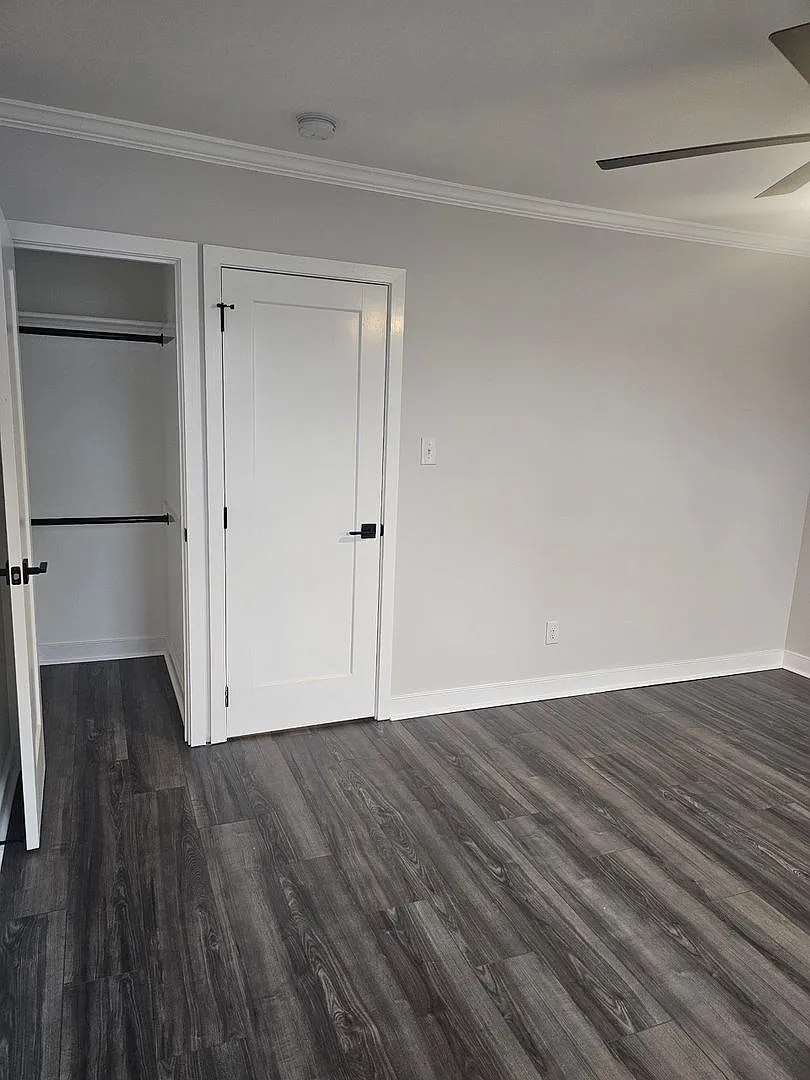 Stunning Remodel - Frankford — Photo 4