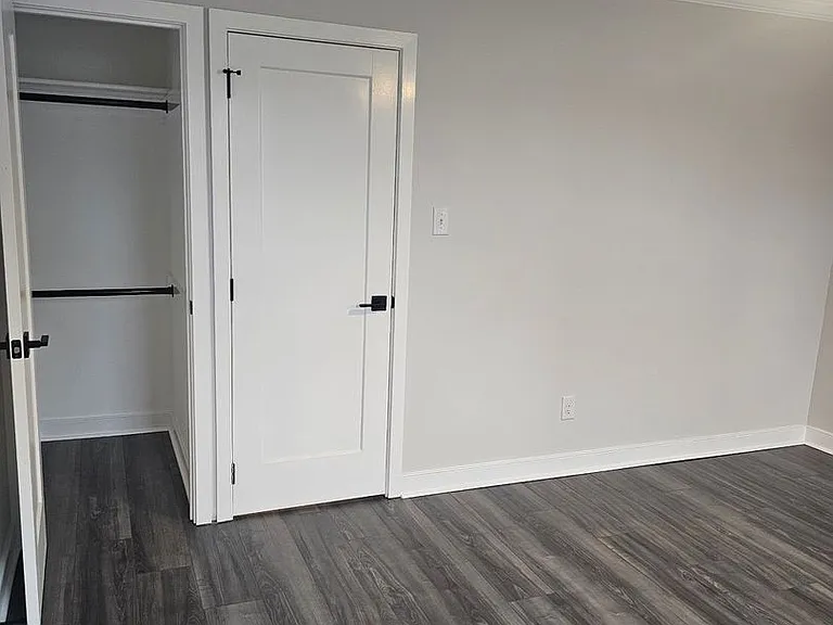 5207 Hawthorne St — Photo 4