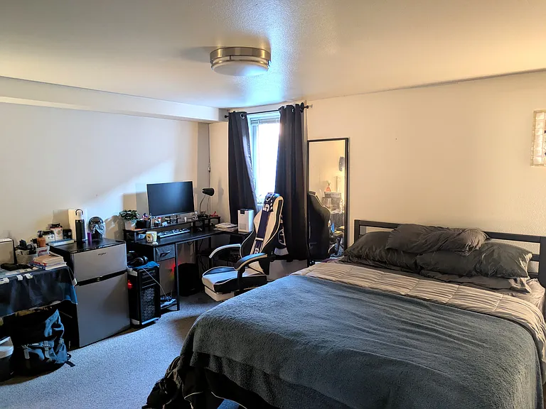 7081 N University Ave — Photo 8