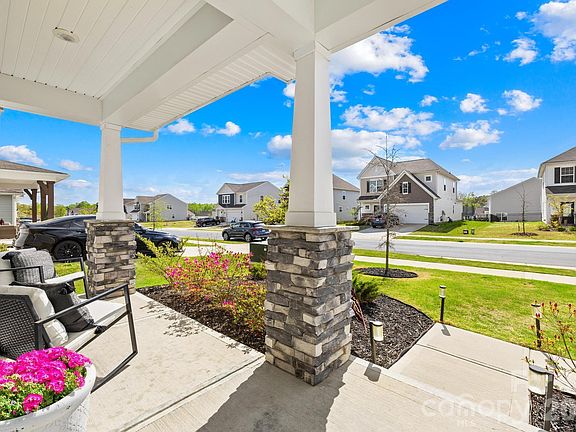 4th image of 434 Kennerly Center Dr