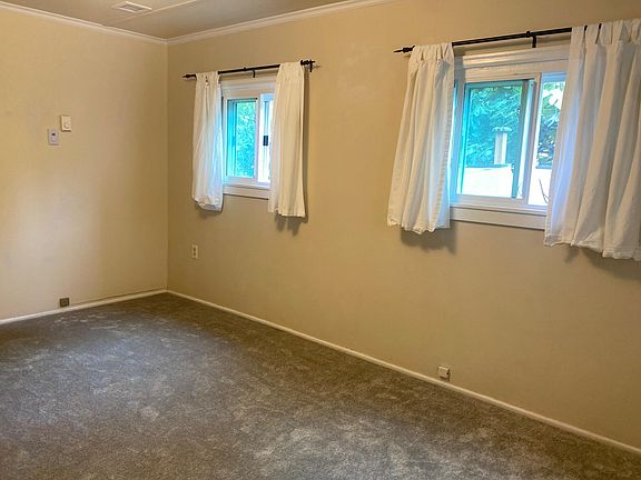 Living room new carpet installed 9/2023