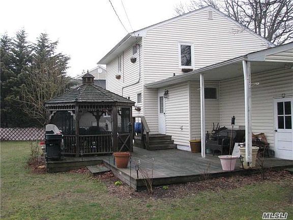 2nd image of 16 Alexander Dr