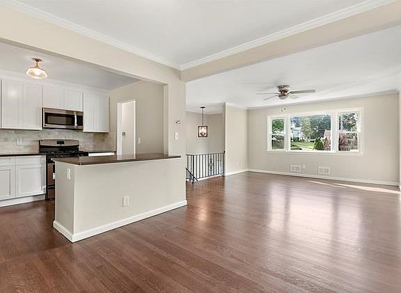 Open, sun filled and gorgeous!