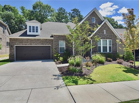 2nd image of 2031 Massy Clark Dr
