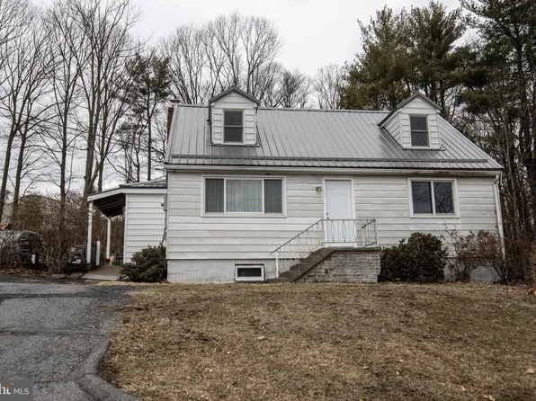 1014 Port Carbon St, Mechanicsville, PA 17901