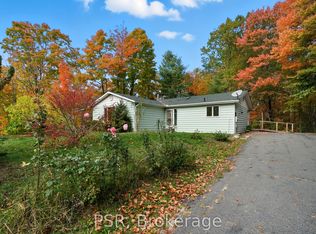 1016 Victoria St, Muskoka Lakes, ON P0C1A0