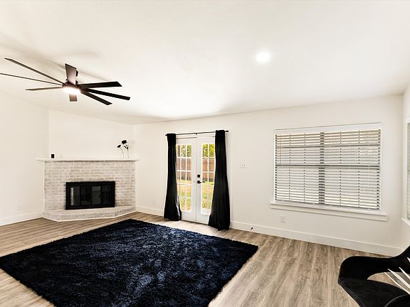 4th image of 1040 Carmody Dr