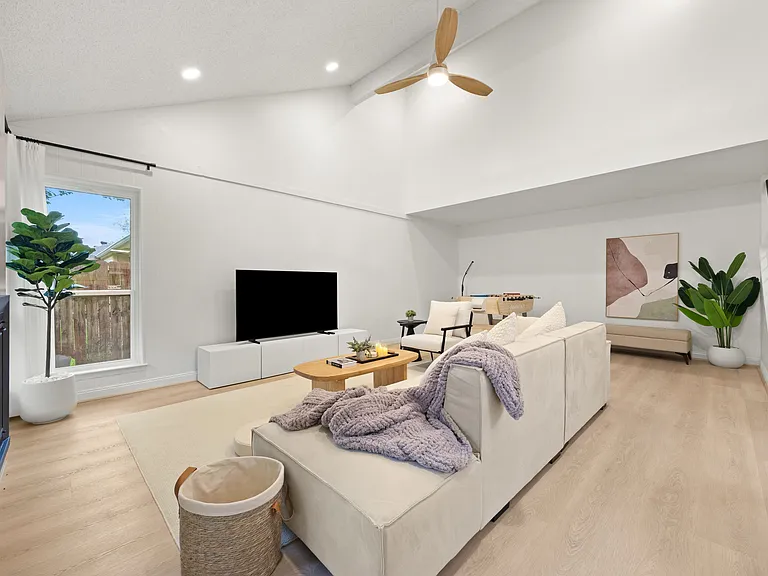22327 Coriander Dr — Photo 13